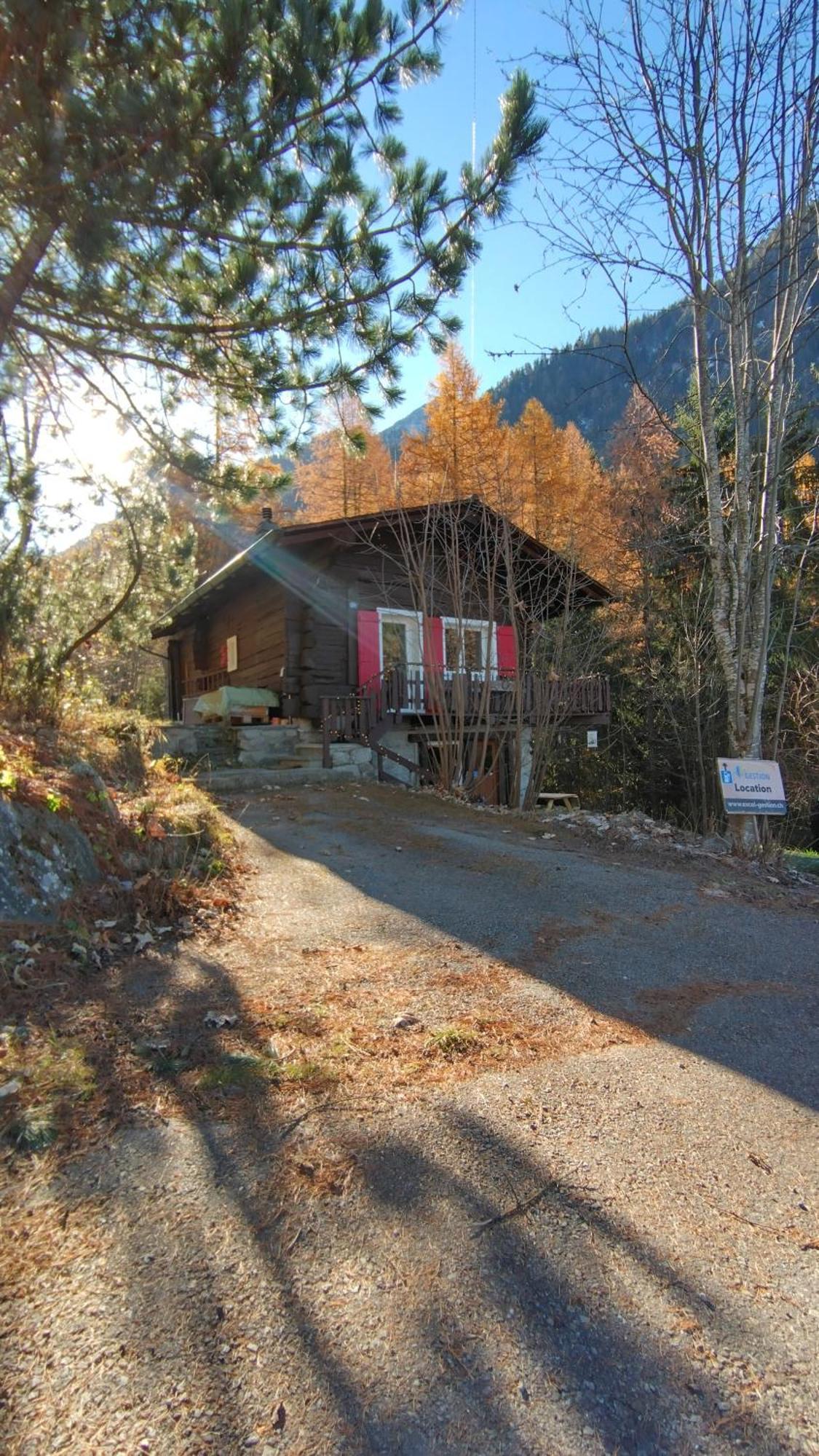Petit Chalet Rustique Et Bucolique Bovernier Екстериор снимка