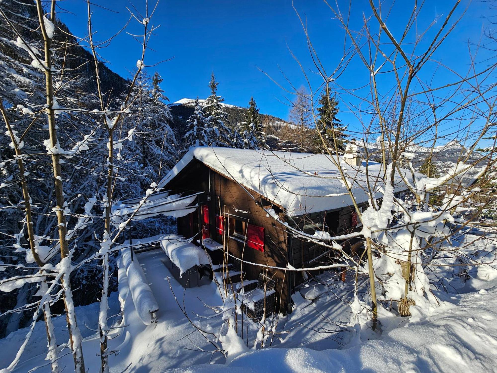 Petit Chalet Rustique Et Bucolique Bovernier Екстериор снимка